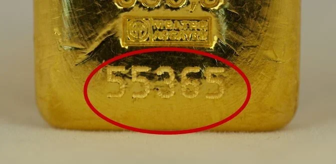 Hallmarked vs Generic Gold Bars