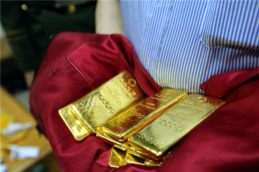Hedge with Gold Bars