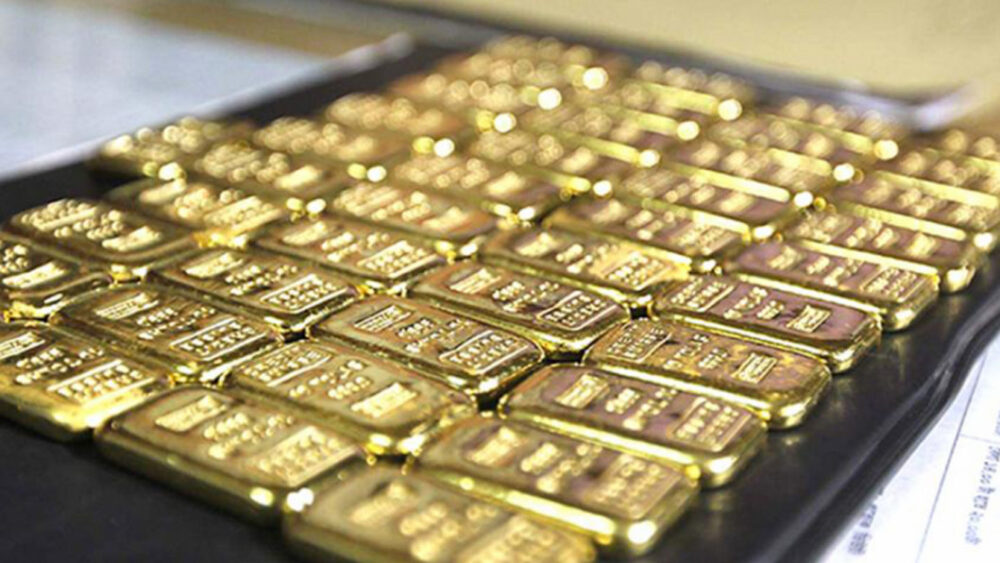 Hedge with Gold Bars